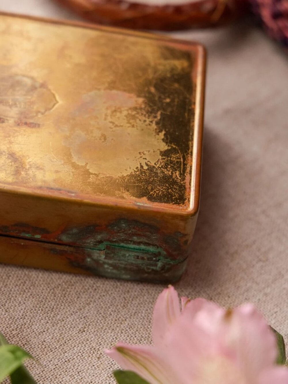 Antique Brass Rectangular Apollo Chocolate Candy Box - Picture 11 of 16